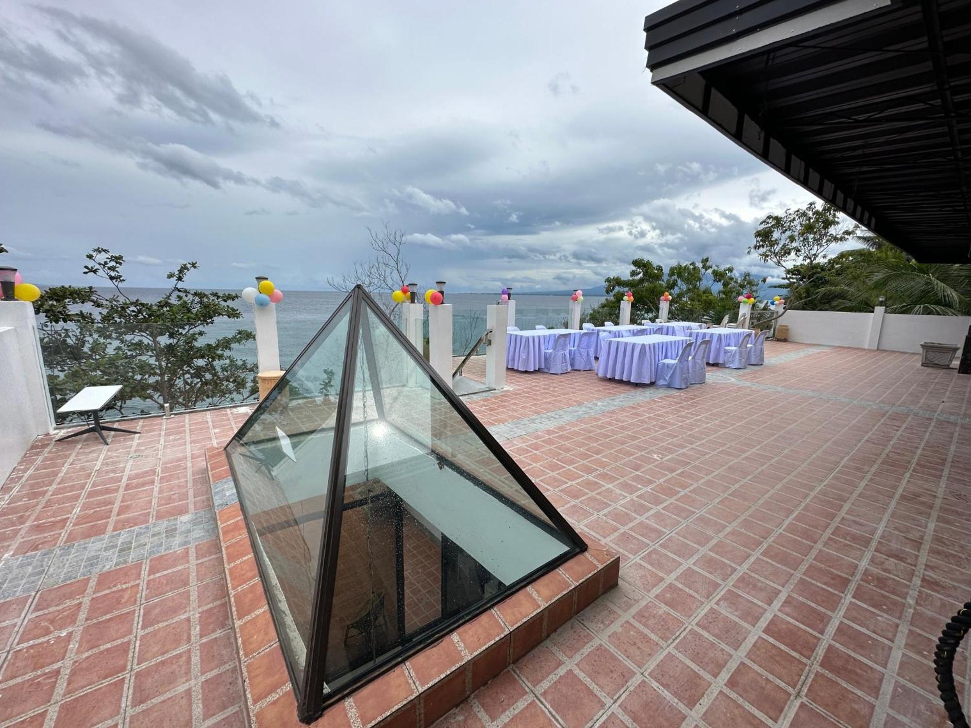 The French Villa-Santander Cebu Dış mekan fotoğraf